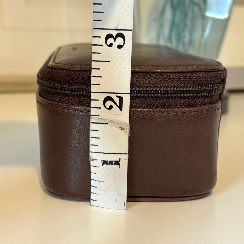 Coach Vintage Leather Chubby Zipper Closure Travel Cosmetic Case with Mirror